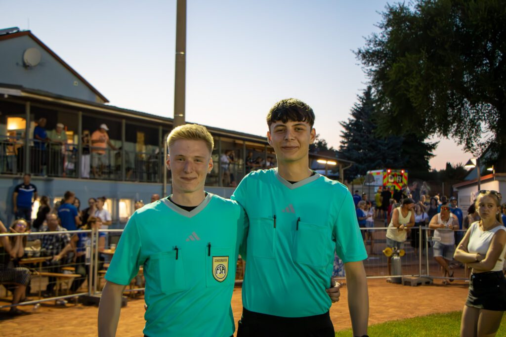Clemens Bartlau (re) und Kilian Kunert werden in der neuen Saison in der B-Jugend-Bundesliga aktiv sein. Foto: Marcel Theumer